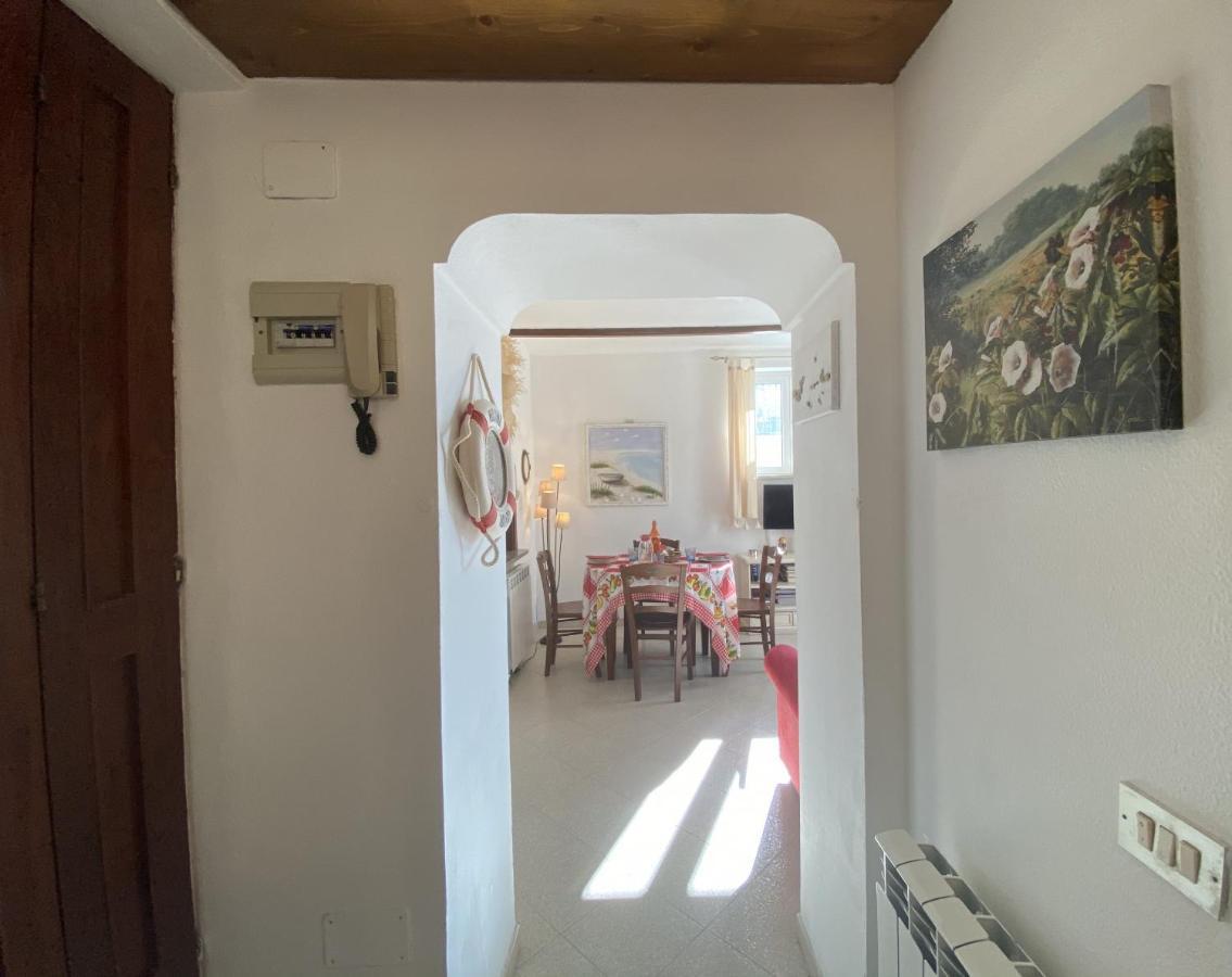 Holidaycasa Mike - Con Terrazzo Vista Mare สแปร์ลองกา ภายนอก รูปภาพ