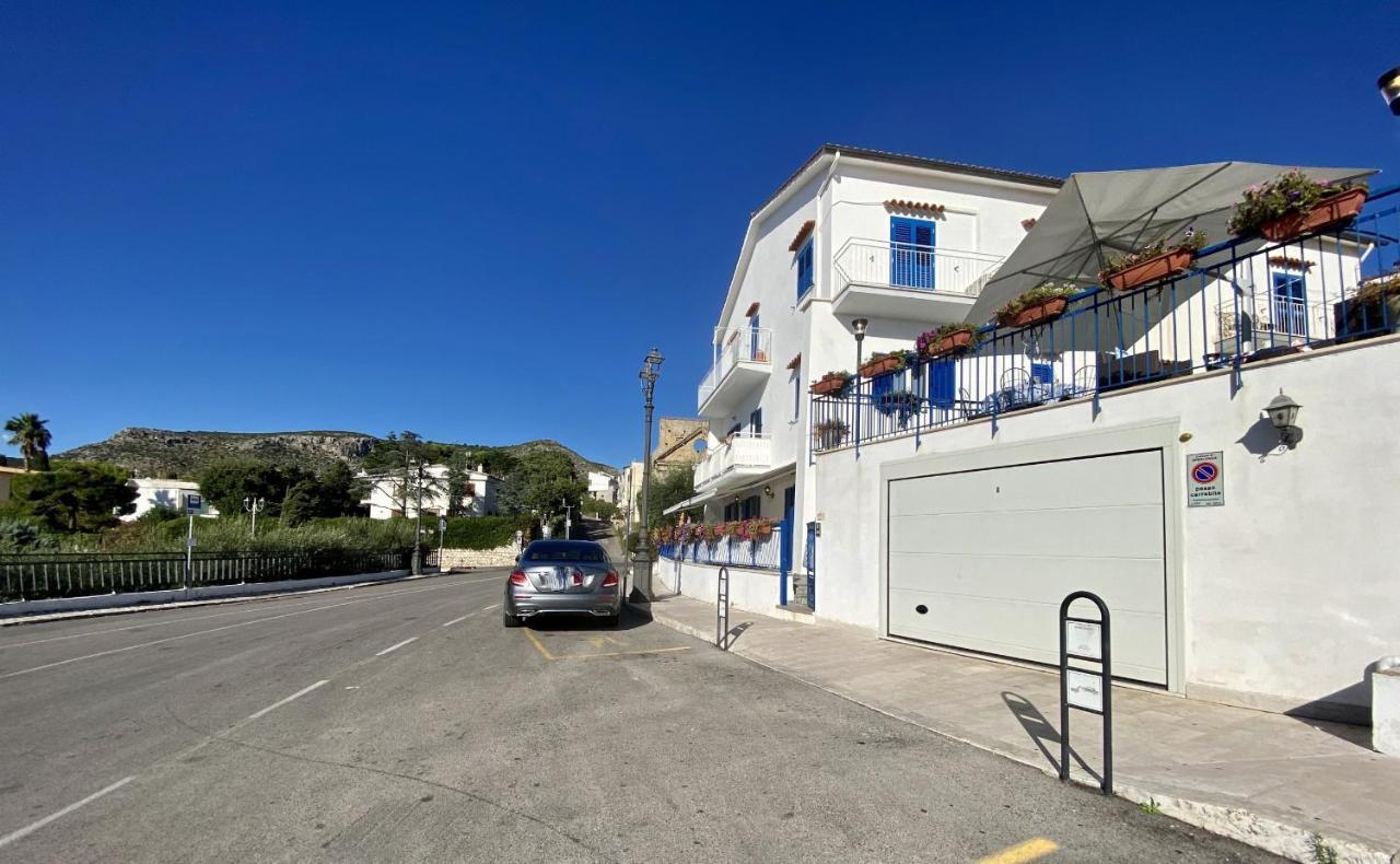 Holidaycasa Mike - Con Terrazzo Vista Mare สแปร์ลองกา ภายนอก รูปภาพ