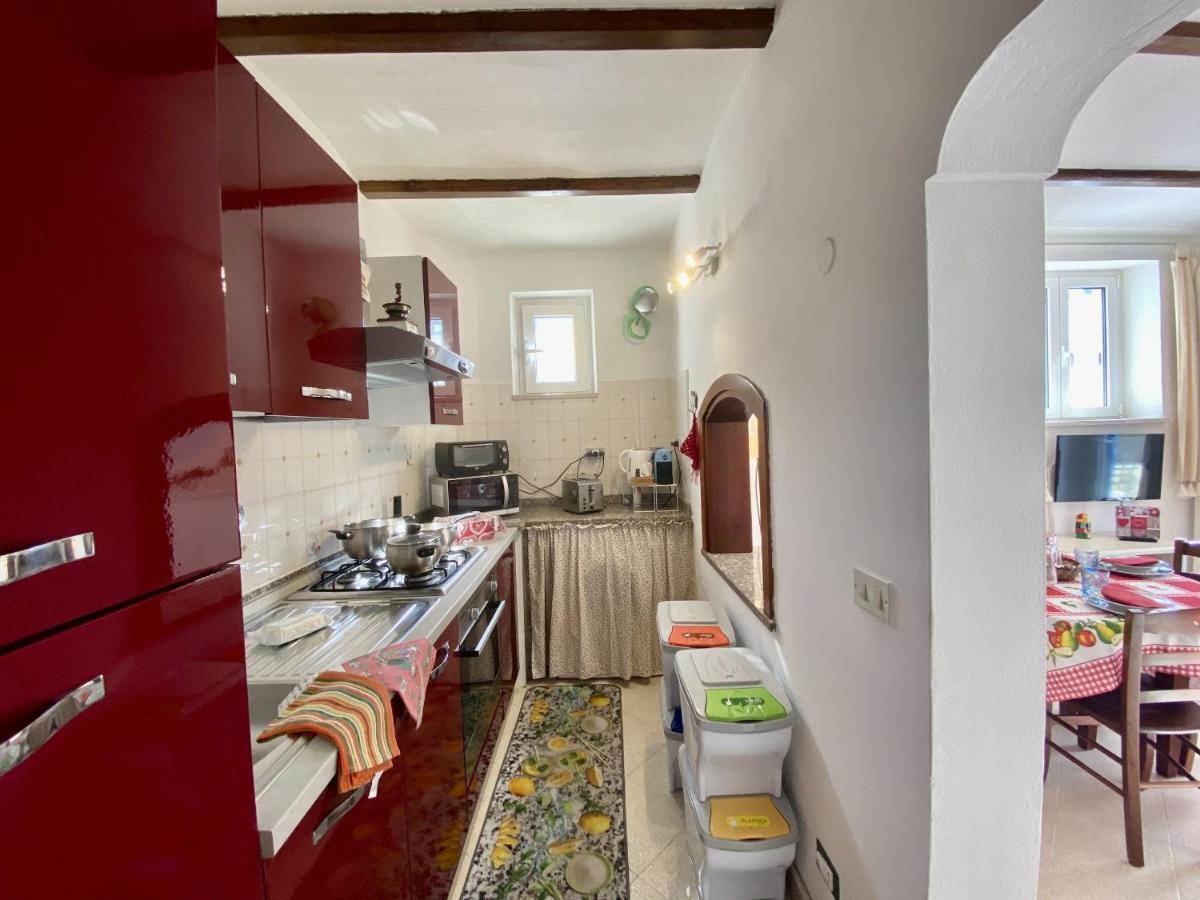 Holidaycasa Mike - Con Terrazzo Vista Mare สแปร์ลองกา ภายนอก รูปภาพ