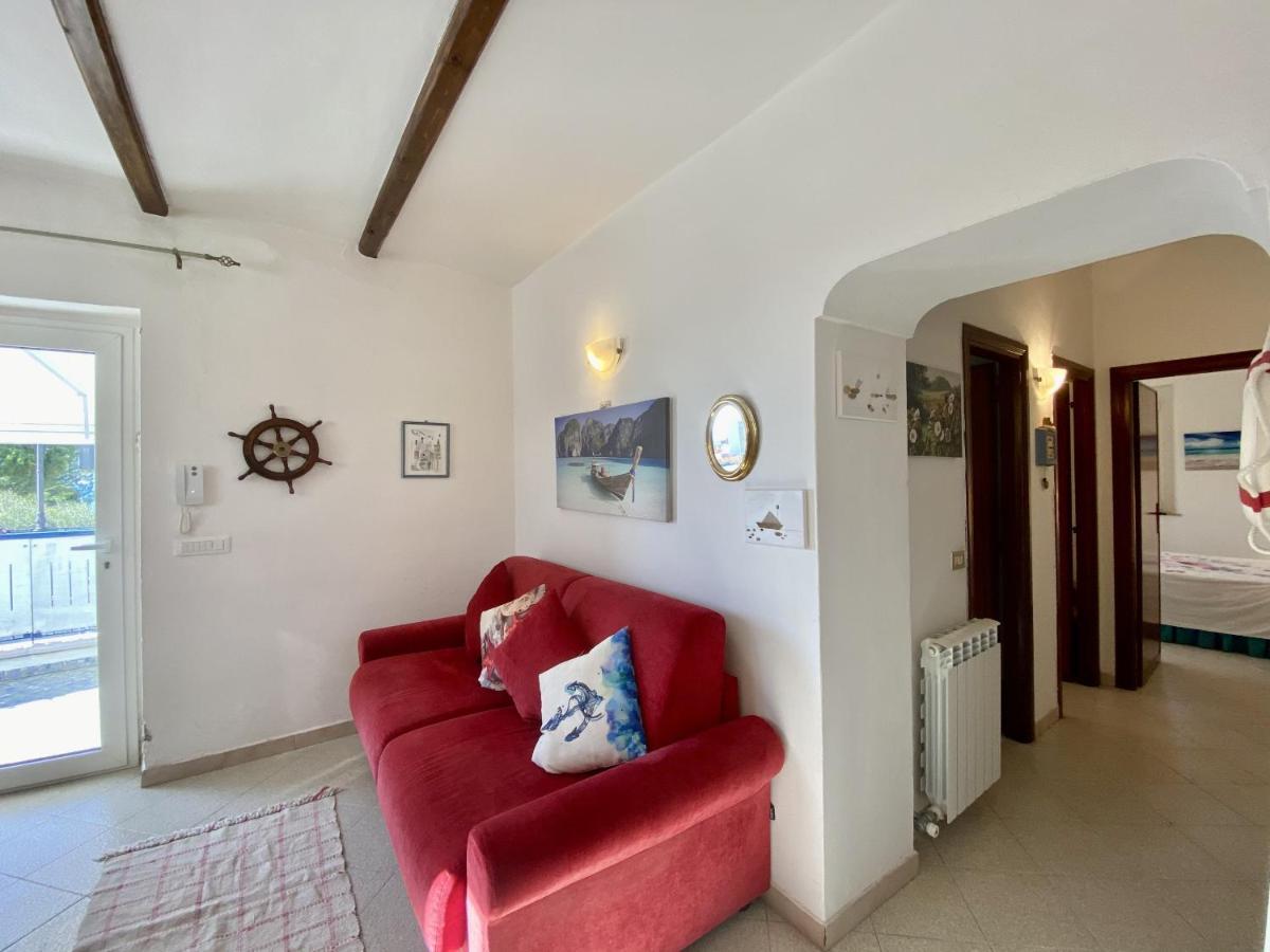 Holidaycasa Mike - Con Terrazzo Vista Mare สแปร์ลองกา ภายนอก รูปภาพ