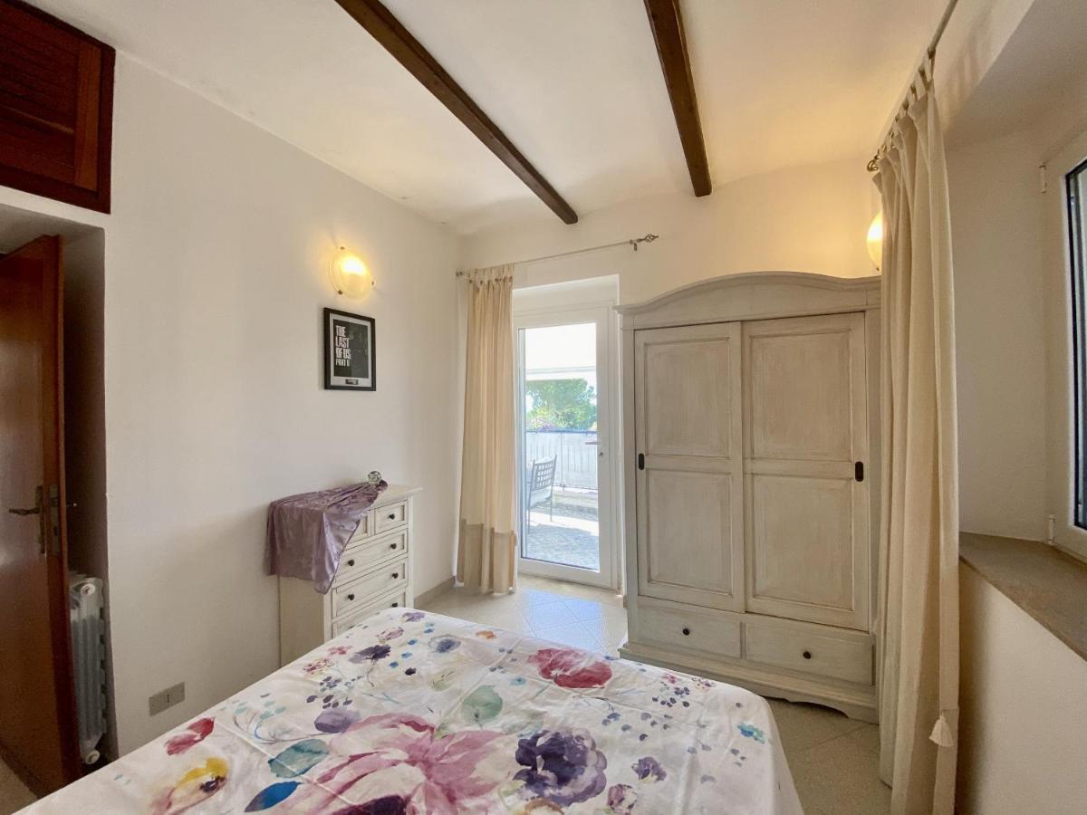 Holidaycasa Mike - Con Terrazzo Vista Mare สแปร์ลองกา ภายนอก รูปภาพ